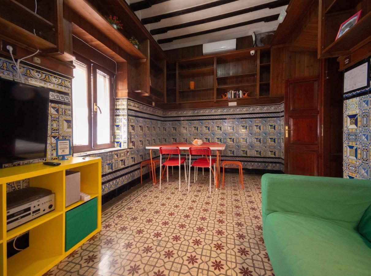 Arc House Sevilla Only Adults Seville Exterior photo
