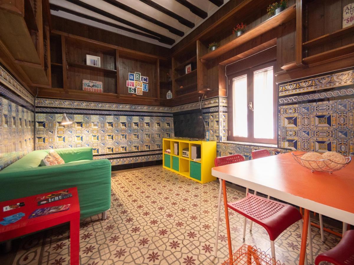 Arc House Sevilla Only Adults Seville Exterior photo